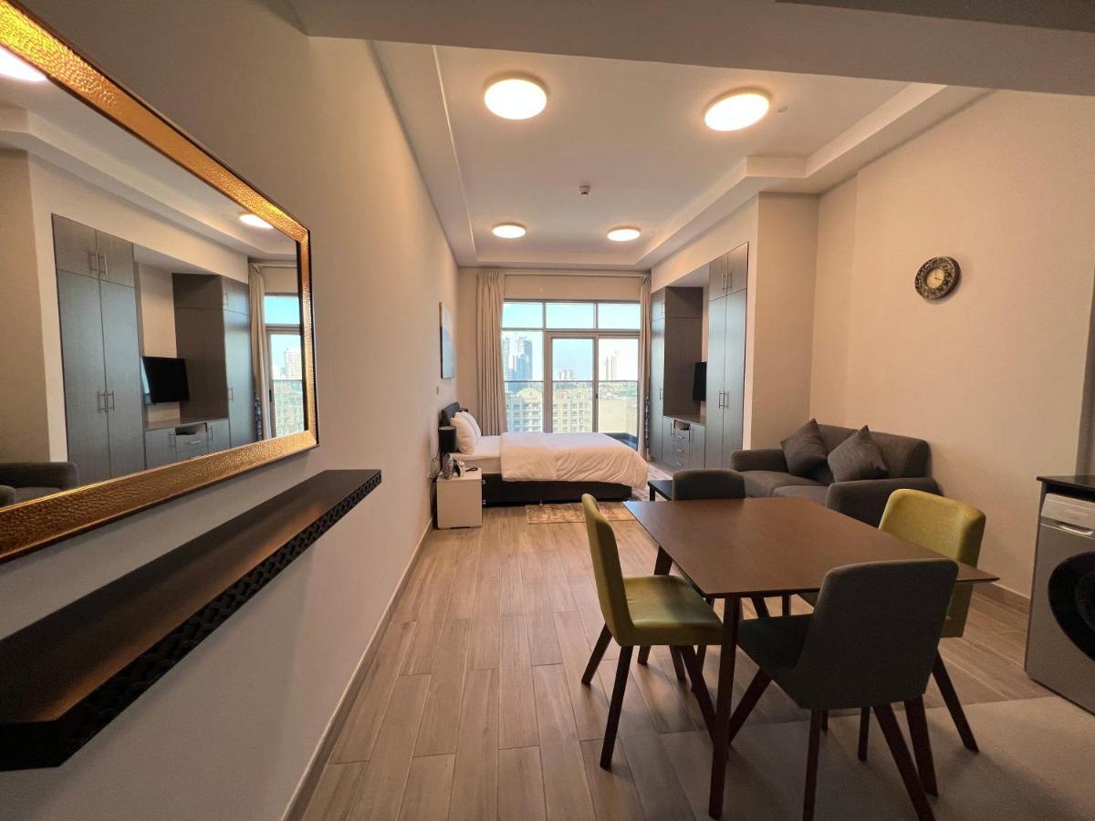 Penrose Place Jvc Апартаменты