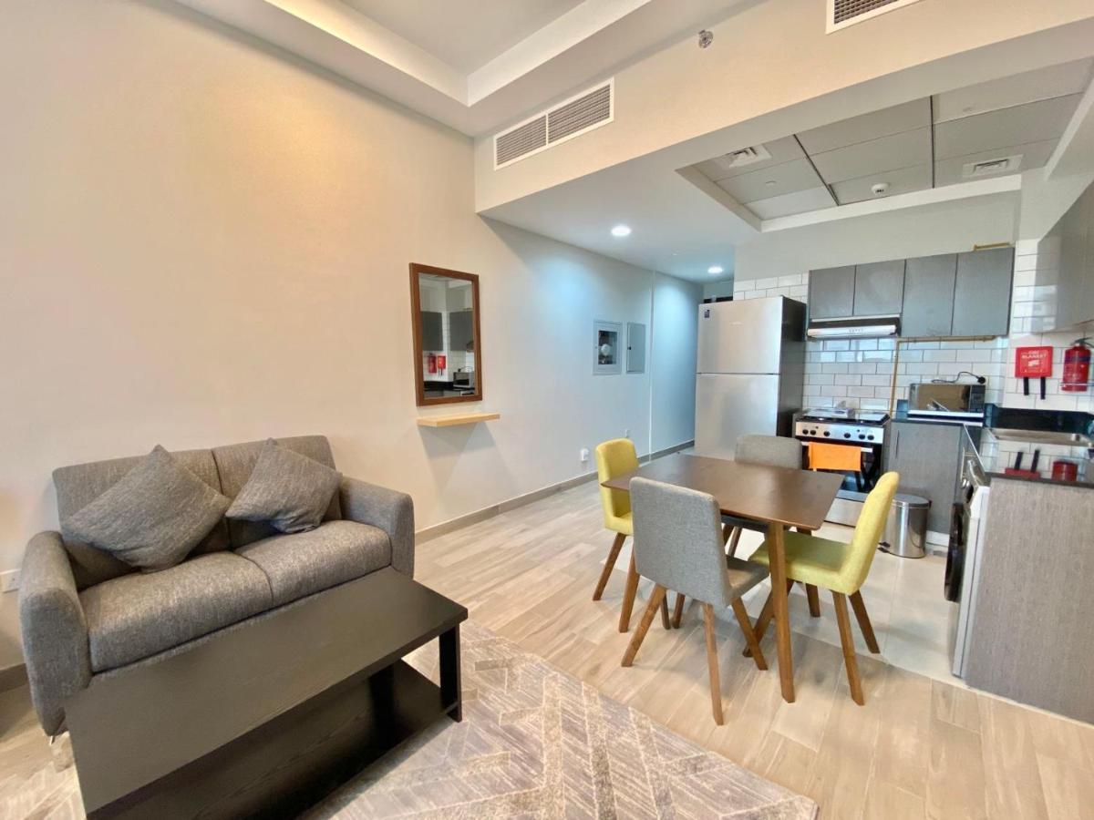 Penrose Place Jvc Апартаменты *
